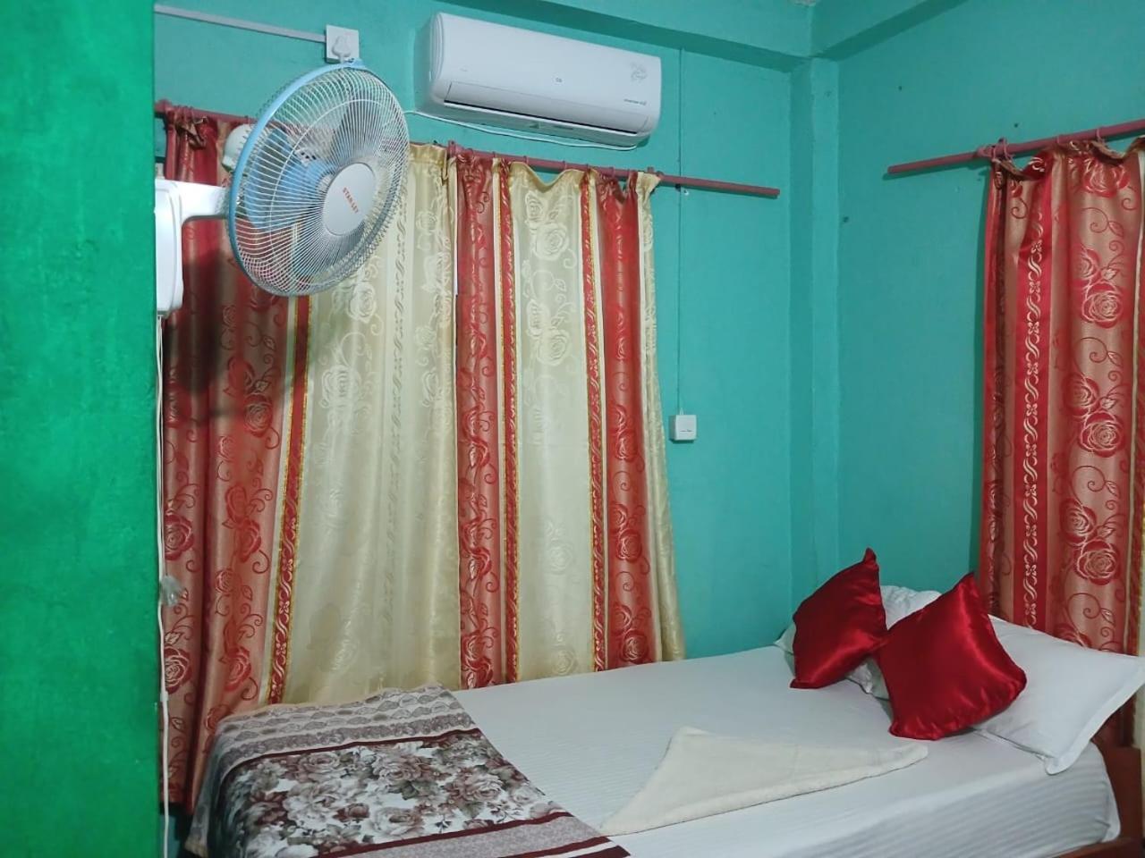 سوراها Tiger Corner Inn Homestay المظهر الخارجي الصورة
